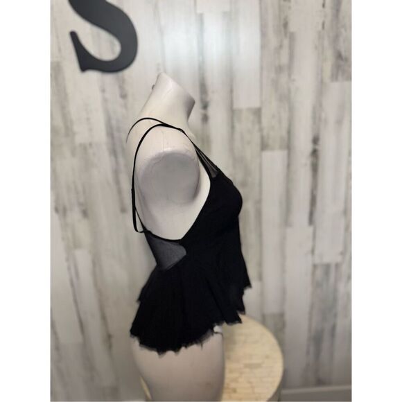 Black tank top - Picture 7 of 7